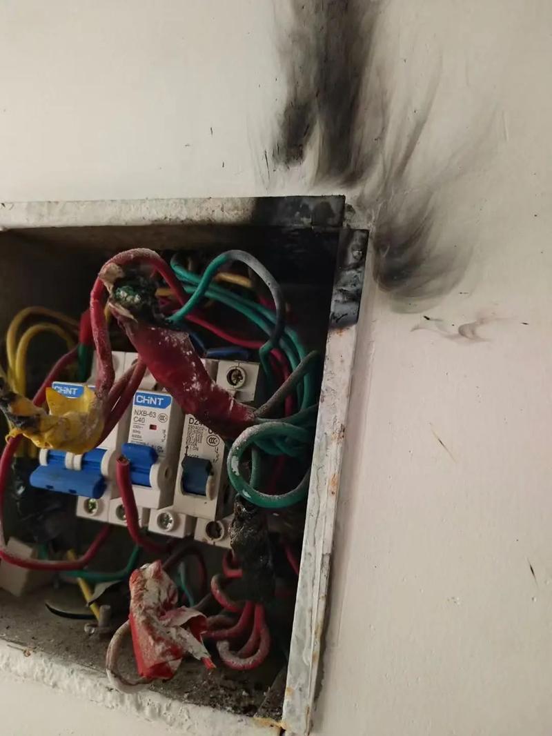 西雙版納24伏電工 線路故障排除與維修指南 | 漏電跳閘查找漏電點 & 電氣設備修理技巧