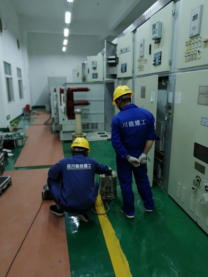 精益求精 調(diào)試團(tuán)隊(duì)全面完成升壓站電氣設(shè)備預(yù)試檢修與消缺工作